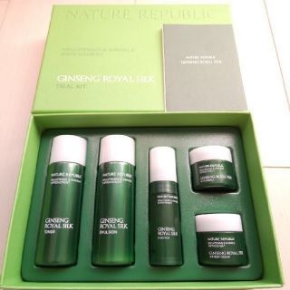 ネイチャーリパブリック(NATURE REPUBLIC)の★新品★ネイチャーリパブリック トライアルキット(サンプル/トライアルキット)