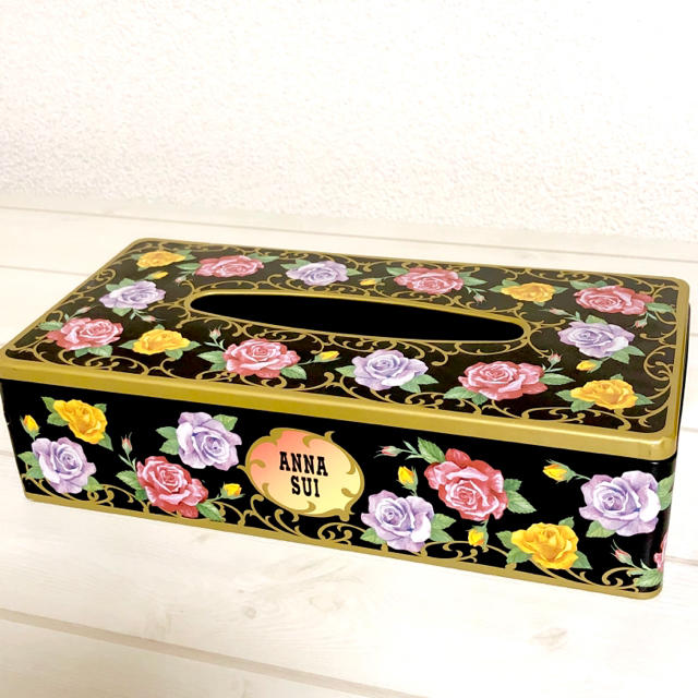 ANNA SUI(アナスイ)のANNA SUIテッシュボックスケース缶 ティッシュケース薔薇柄 アナスイ インテリア/住まい/日用品のインテリア小物(ティッシュボックス)の商品写真