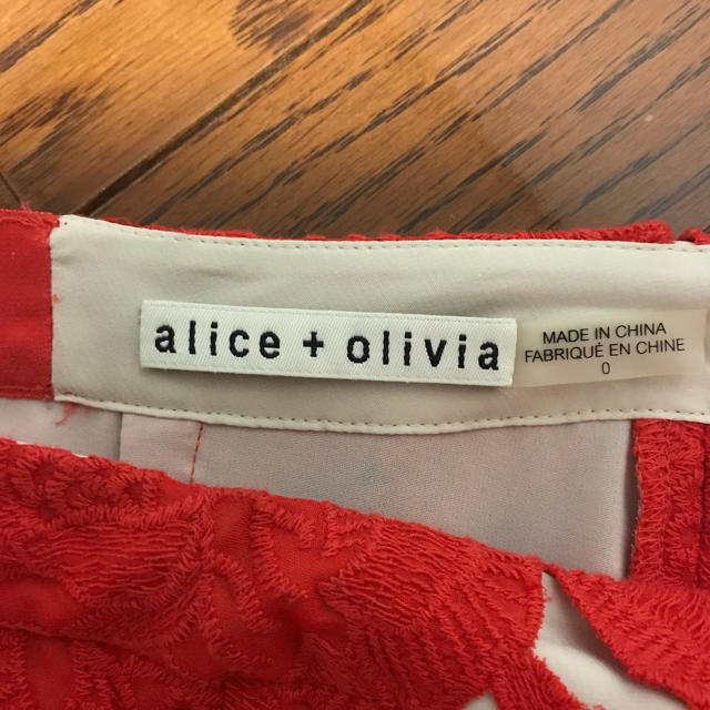 Alice+Olivia(アリスアンドオリビア)のなな様専用。Alice+Olivia ペンシルスカート レディースのスカート(ひざ丈スカート)の商品写真