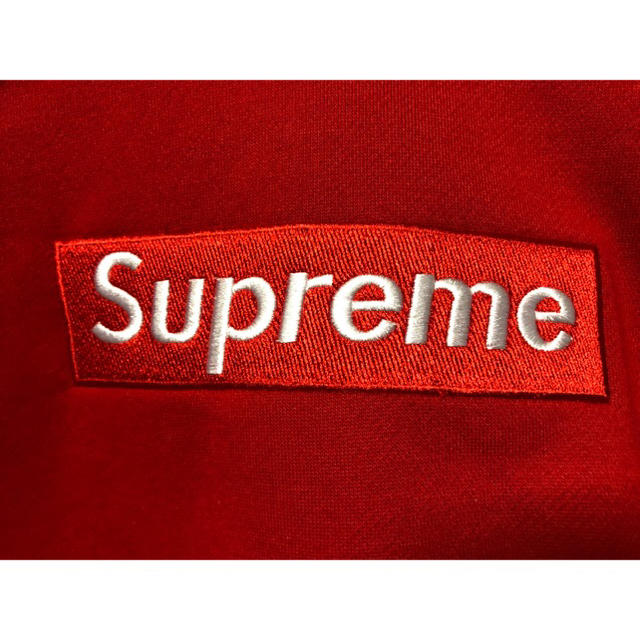 Supremeロゴパーカー　レッド　XXL