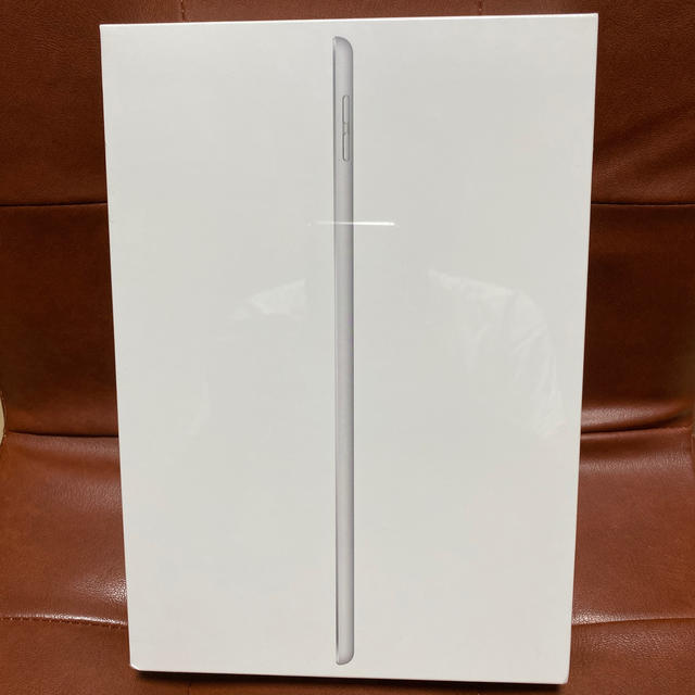 iPad 7th 32GB Wi-Fiタイプ　シルバー