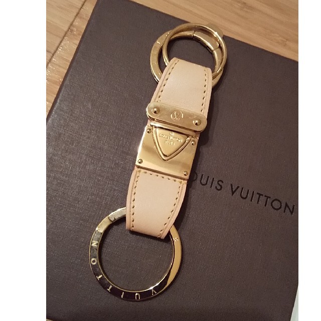 正規店人気 LOUIS ルイヴィトン キーリングの通販 by ゆー's shop|ルイヴィトンならラクマ VUITTON - 新品 超特価得価