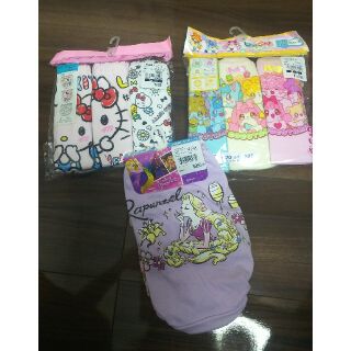 ハローキティ(ハローキティ)の女の子ショーツ新品８枚セットキティ ヒミツのこだま ラプンツェル(下着)