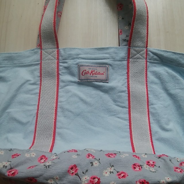 Cath Kidston(キャスキッドソン)のキャスキッドソンレースフラワーポーチ❤コットンバック❤ レディースのファッション小物(ポーチ)の商品写真