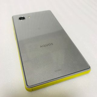 アクオス(AQUOS)の持ち運びに便利なコンパクト高性能スマホAQUOS Compact SH-02H(スマートフォン本体)