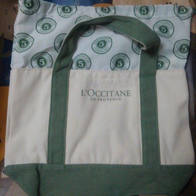 L'OCCITANE(ロクシタン)のL'OCCITANE　巾着トートバック レディースのバッグ(トートバッグ)の商品写真