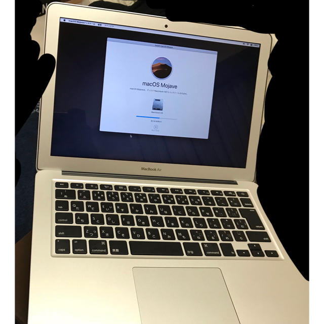 Apple(アップル)のMacBook air 2017 スマホ/家電/カメラのPC/タブレット(ノートPC)の商品写真