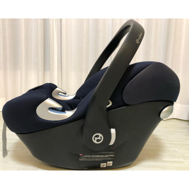 cybex(サイベックス)のcybex AtonQ キッズ/ベビー/マタニティの外出/移動用品(自動車用チャイルドシート本体)の商品写真