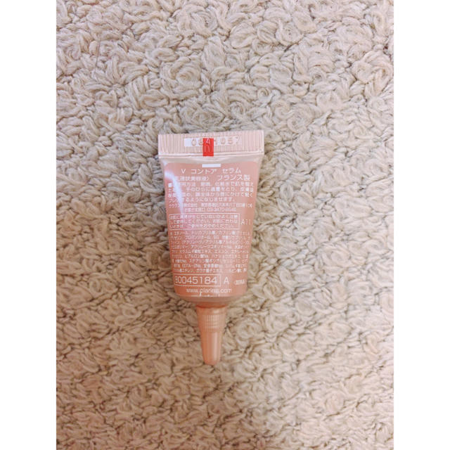 CLARINS(クラランス)のクラランス CLARINS Vコントアセラム サンプル コスメ/美容のスキンケア/基礎化粧品(美容液)の商品写真