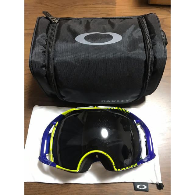 Oakley(オークリー)のオークリー ゴーグル スノーボード スポーツ/アウトドアのスノーボード(その他)の商品写真