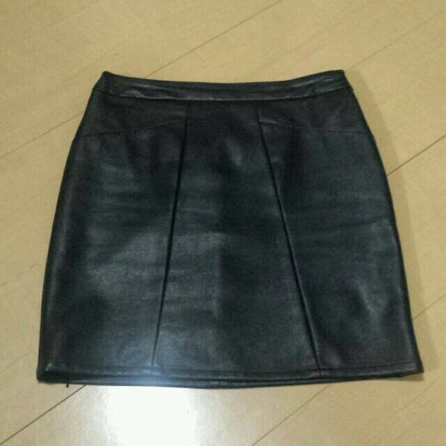 MURUA(ムルーア)のレザーセクシースカート レディースのスカート(ミニスカート)の商品写真