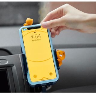 日本未販売☆カカオフレンズ ☆充電器☆スマホスタンド☆ライアン☆車アクセサリー☆(車内アクセサリ)