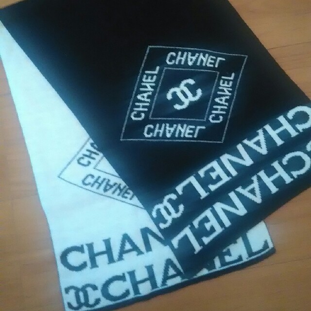 CHANELマフラーストール黒未使用シャネル