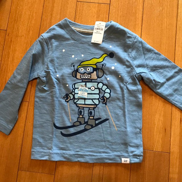 GAP(ギャップ)のGAP ロンT2枚 【新品未使用】 キッズ/ベビー/マタニティのキッズ服男の子用(90cm~)(Tシャツ/カットソー)の商品写真