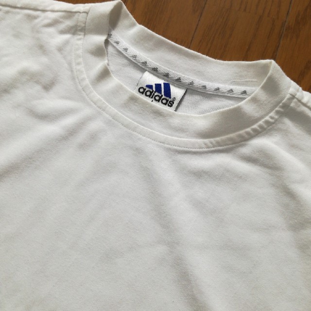 adidas(アディダス)のadidas 白T 大きめサイズL  レディースのトップス(Tシャツ(半袖/袖なし))の商品写真