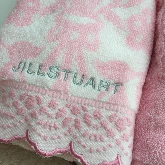 JILLSTUART(ジルスチュアート)の新品 ジル フェイスタオル インテリア/住まい/日用品のインテリア小物(その他)の商品写真