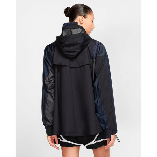 NIKE(ナイキ)の送料込 国内正規 XL NIKE x sacai W ZIP JACKET レディースのジャケット/アウター(ナイロンジャケット)の商品写真