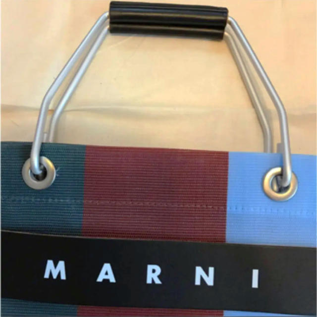 Marni(マルニ)のマルニ フラワーカフェ＊ストライプバッグ ラッカーレッド レディースのバッグ(トートバッグ)の商品写真