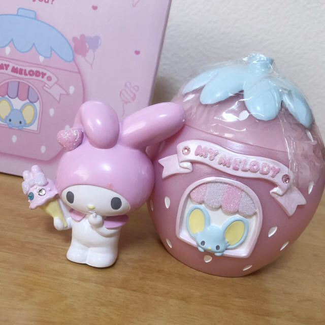 マイメロ♡いちご形小物入れ♡いちご色の遊園地♡新品未使用