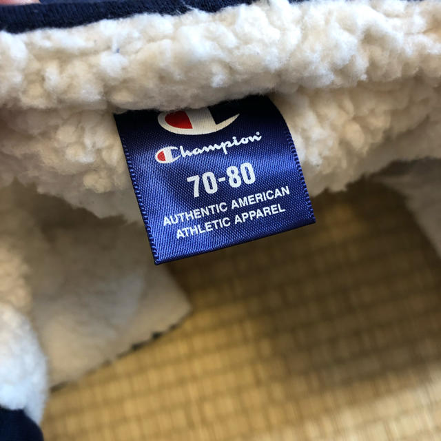 Champion(チャンピオン)のほぼ新品 チャンピオン ベスト 70-80 キッズ/ベビー/マタニティのベビー服(~85cm)(ジャケット/コート)の商品写真