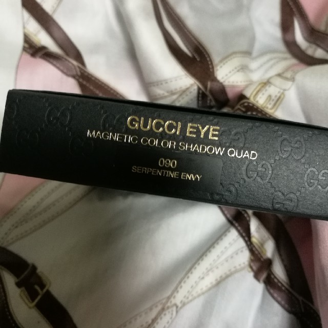 Gucci(グッチ)の新品 グッチ GUCCI アイシャドウ 090 コスメ/美容のベースメイク/化粧品(アイシャドウ)の商品写真