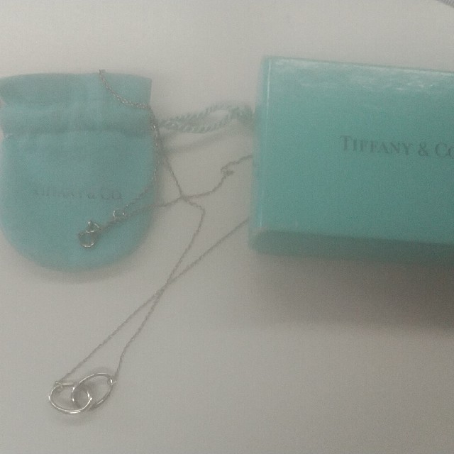 Tiffany & Co.(ティファニー)のティファニーネックレス　［ダブルリング］になります！ レディースのアクセサリー(ネックレス)の商品写真