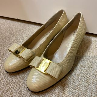 サルヴァトーレフェラガモ(Salvatore Ferragamo)のフェラガモ パンプス　22cm(ハイヒール/パンプス)