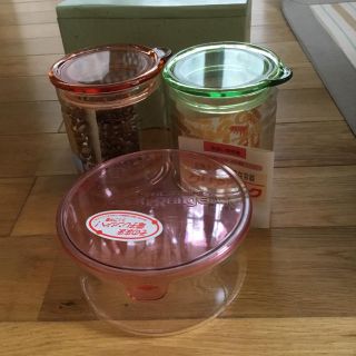 パイレックス(Pyrex)の保存容器　　　パイレックス　　新品　　　3個　ランナー様専用(容器)