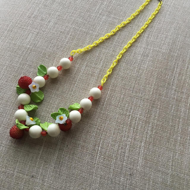 Par Avion(パラビオン)のきら様専用raspberry necklace♡ レディースのアクセサリー(ネックレス)の商品写真