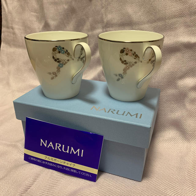 NARUMI(ナルミ)のNARUMI ペアマグ インテリア/住まい/日用品のキッチン/食器(グラス/カップ)の商品写真