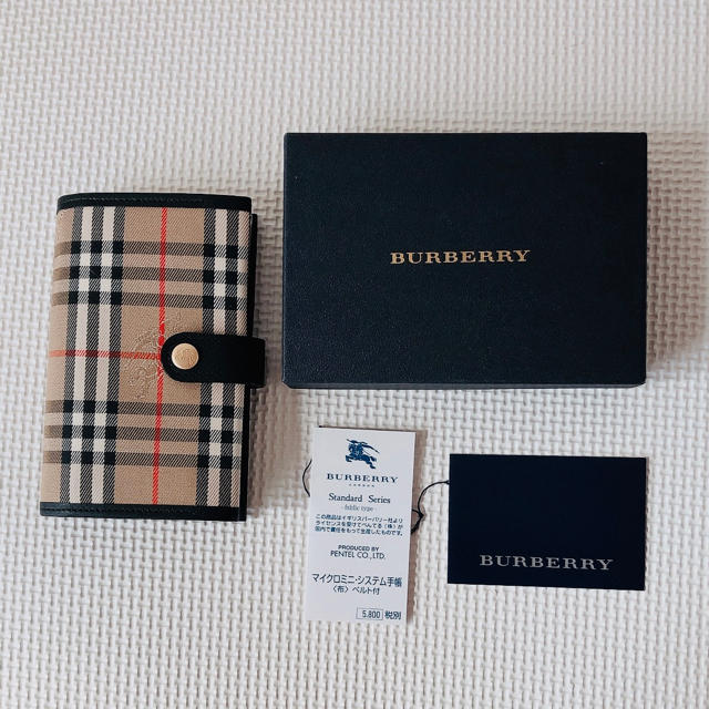 BURBERRY(バーバリー)の【新品タグ付】★バーバリー★BURBERRY★ミニシステム手帳★ レディースのファッション小物(その他)の商品写真