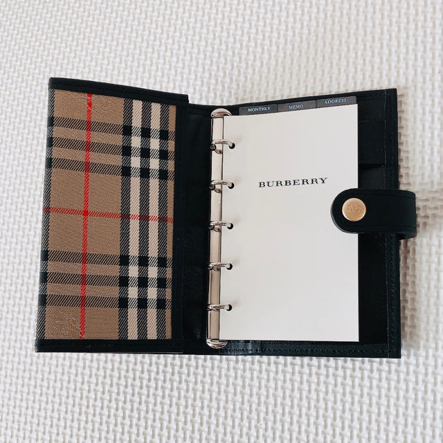 BURBERRY(バーバリー)の【新品タグ付】★バーバリー★BURBERRY★ミニシステム手帳★ レディースのファッション小物(その他)の商品写真