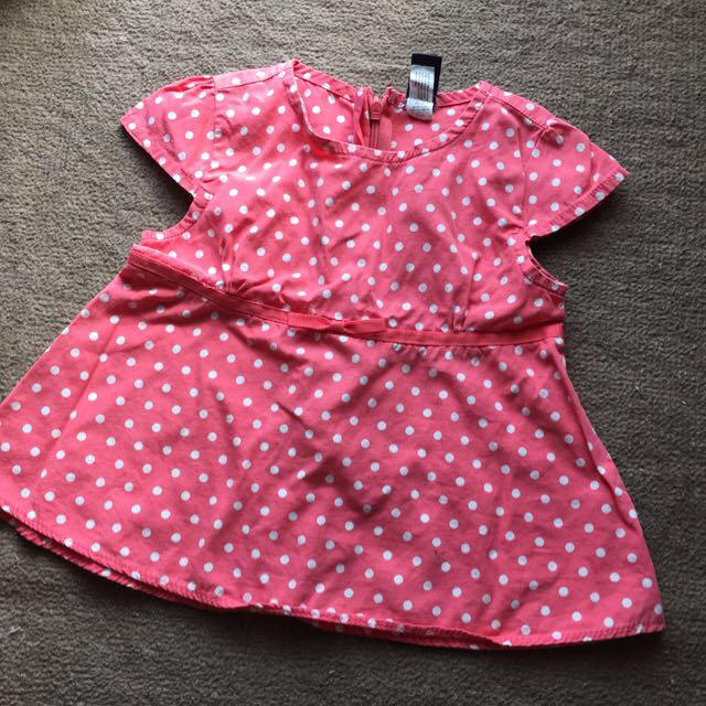 babyGAP(ベビーギャップ)のピンクドット チュニック キッズ/ベビー/マタニティのキッズ服女の子用(90cm~)(ブラウス)の商品写真