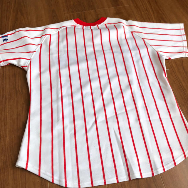 東京ヤクルトスワローズ(トウキョウヤクルトスワローズ)のヤクルトスワローズ Tシャツ スポーツ/アウトドアの野球(応援グッズ)の商品写真