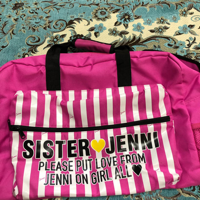 JENNI(ジェニィ)の美品 ジェニィの旅行カバン レディースのバッグ(ボストンバッグ)の商品写真