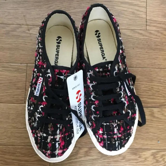 SUPERGA(スペルガ)の新品未使用タグ付きスペルガツイードスニーカー37黒ピンク白23.5-24位 レディースの靴/シューズ(スニーカー)の商品写真