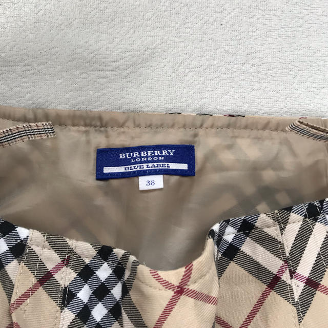 BURBERRY BLUE LABEL(バーバリーブルーレーベル)のバーバリーブルーレーベル　ミニスカート レディースのスカート(ミニスカート)の商品写真