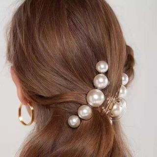 シャネル(CHANEL)のビッグパール　バレッタ(バレッタ/ヘアクリップ)