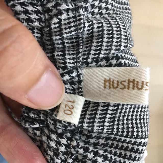 HusHush(ハッシュアッシュ)のhushush ハーフパンツ    千鳥格子　120 黒　ブラック キッズ/ベビー/マタニティのキッズ服男の子用(90cm~)(パンツ/スパッツ)の商品写真