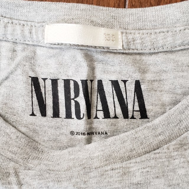 GU(ジーユー)のNIRVANA  キッズTシャツ　size130 キッズ/ベビー/マタニティのキッズ服男の子用(90cm~)(Tシャツ/カットソー)の商品写真