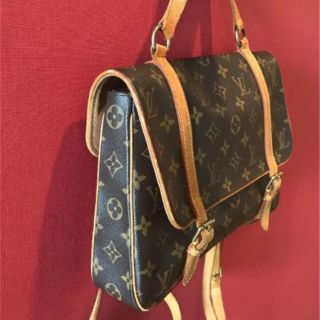 ルイヴィトン(LOUIS VUITTON)の定価25万円★ルイヴィトン★モノグラム★リュックバッグ★レア★ショルダー★正規品(リュック/バックパック)