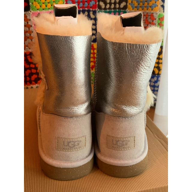 UGG(アグ)のUGG ブーツ シルバー レディースの靴/シューズ(ブーツ)の商品写真