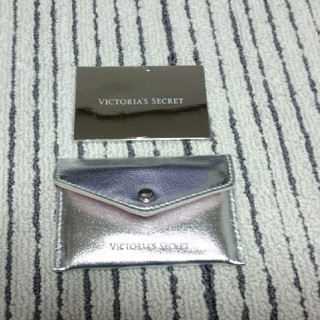 Victoria's Secret(ヴィクトリアズシークレット)のVICTORIA'S  SECRET  ポーチセット コスメ/美容のキット/セット(コフレ/メイクアップセット)の商品写真