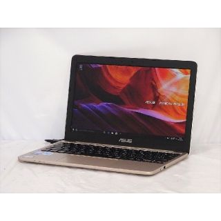 エイスース(ASUS)の☆返品保証！美品♪綺麗なゴールドの超スリムノート ASUS E200H オフィス(ノートPC)