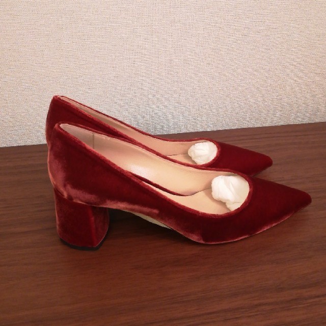 DEIMILLE パンプス 赤ベルベット レディースの靴/シューズ(ハイヒール/パンプス)の商品写真
