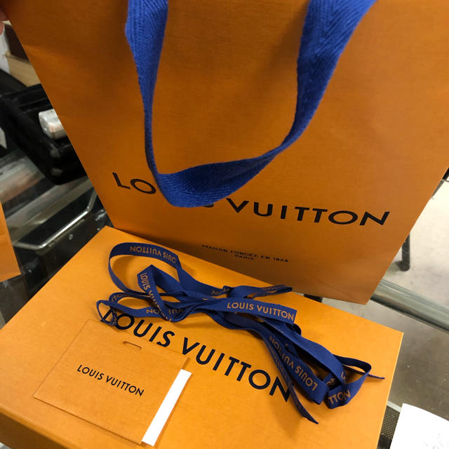 LOUIS VUITTON(ルイヴィトン)のLOUIS VUITTON エシャルプ プチダミエ アルプス ストール マフラー ハンドメイドのファッション小物(マフラー/ストール)の商品写真