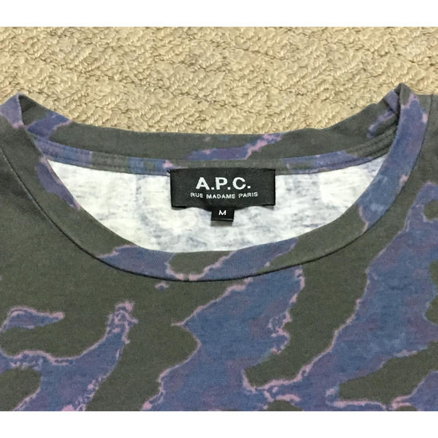 A.P.C(アーペーセー)のA.P.C.   レディースＴシャツ レディースのトップス(Tシャツ(半袖/袖なし))の商品写真