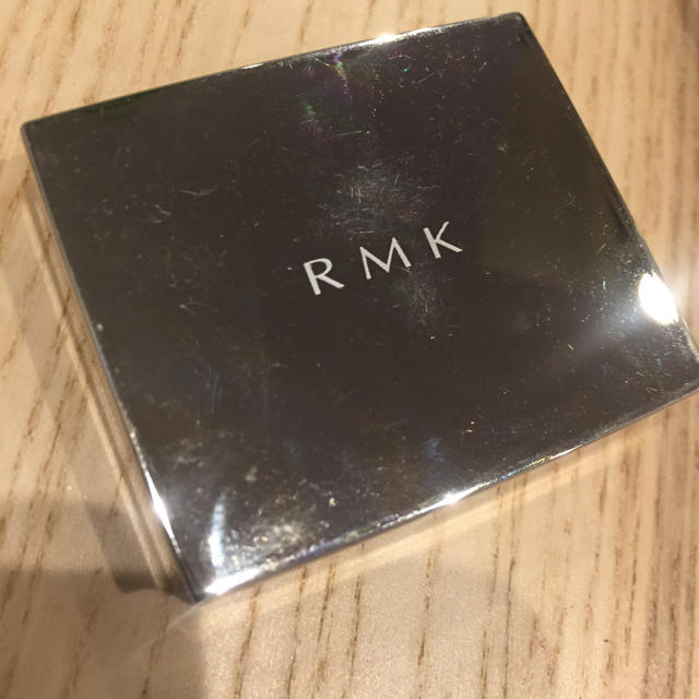 RMK(アールエムケー)のRMK アイシャドウ グレー シルバー クリームシャドウ コスメ/美容のベースメイク/化粧品(アイシャドウ)の商品写真