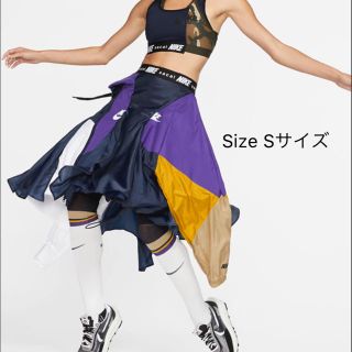 サカイ(sacai)のsacai × nike 再構築スカート お値下げ(ひざ丈スカート)