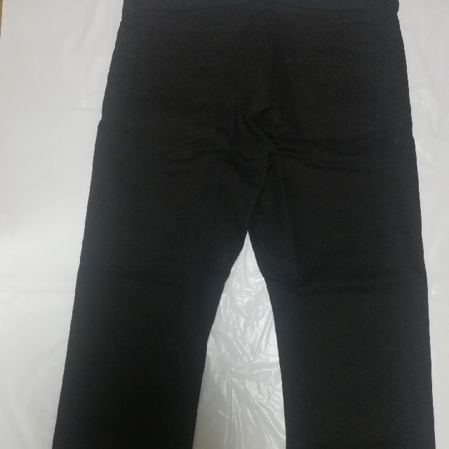 UNIQLO(ユニクロ)の ユニクロ セルビッジ ジーンズ 黒 31サイズ(79㎝) デニム メンズのパンツ(デニム/ジーンズ)の商品写真